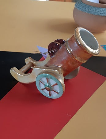 Soprammobile in ceramica a forma di cannone - NONèdabuttare