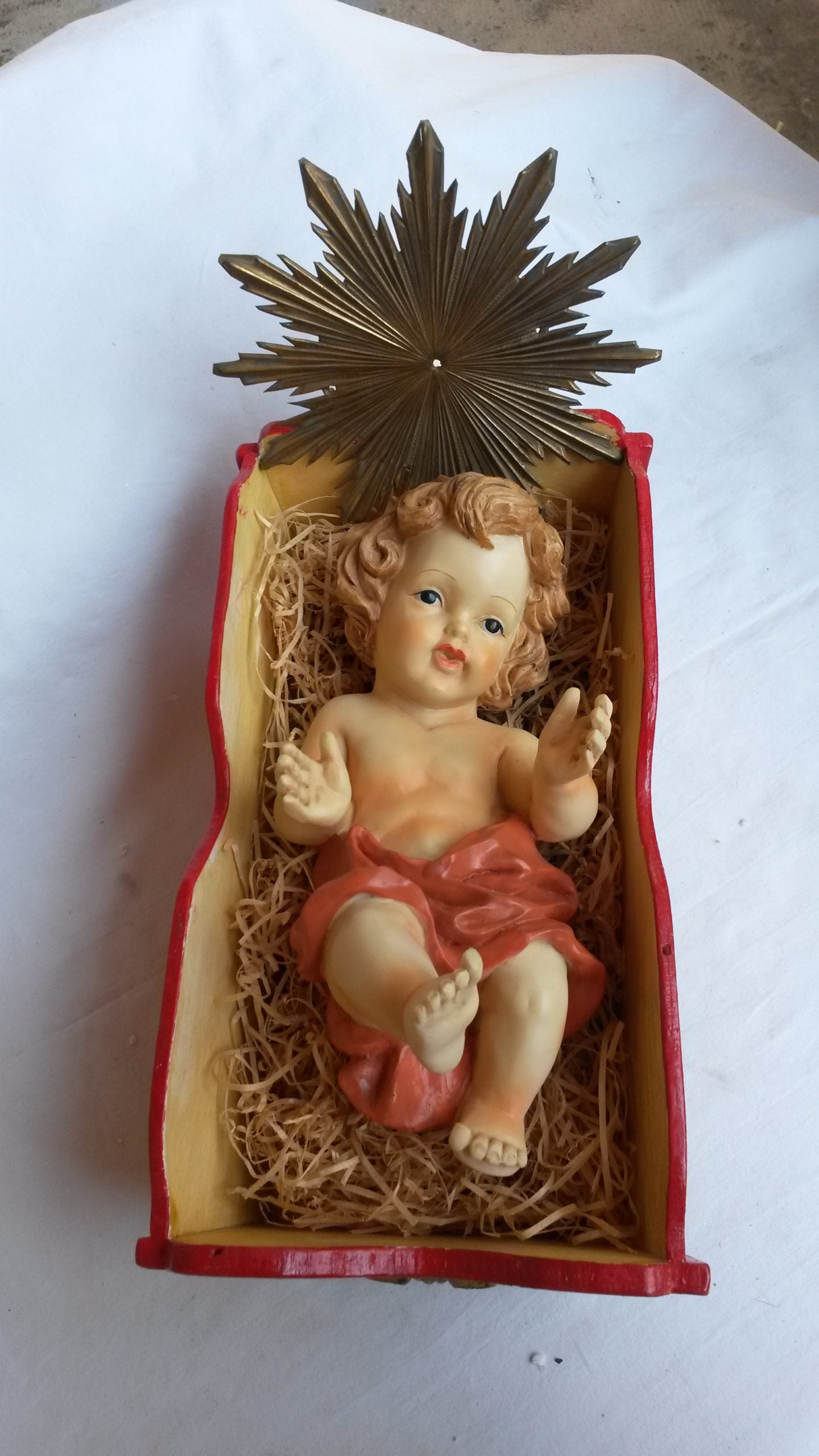 Gesù bambino napoletano in culla di legno - NONèdabuttare