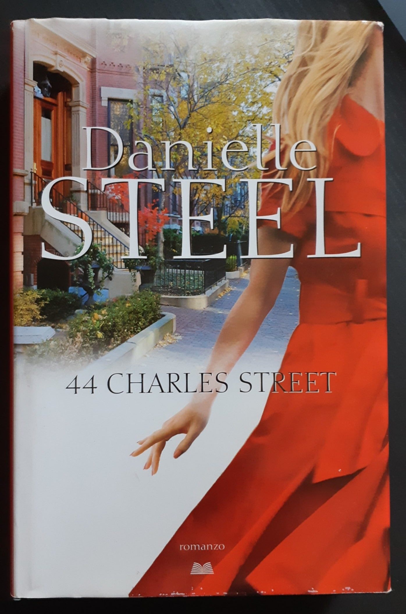 44 Charles Street - NONèdabuttare