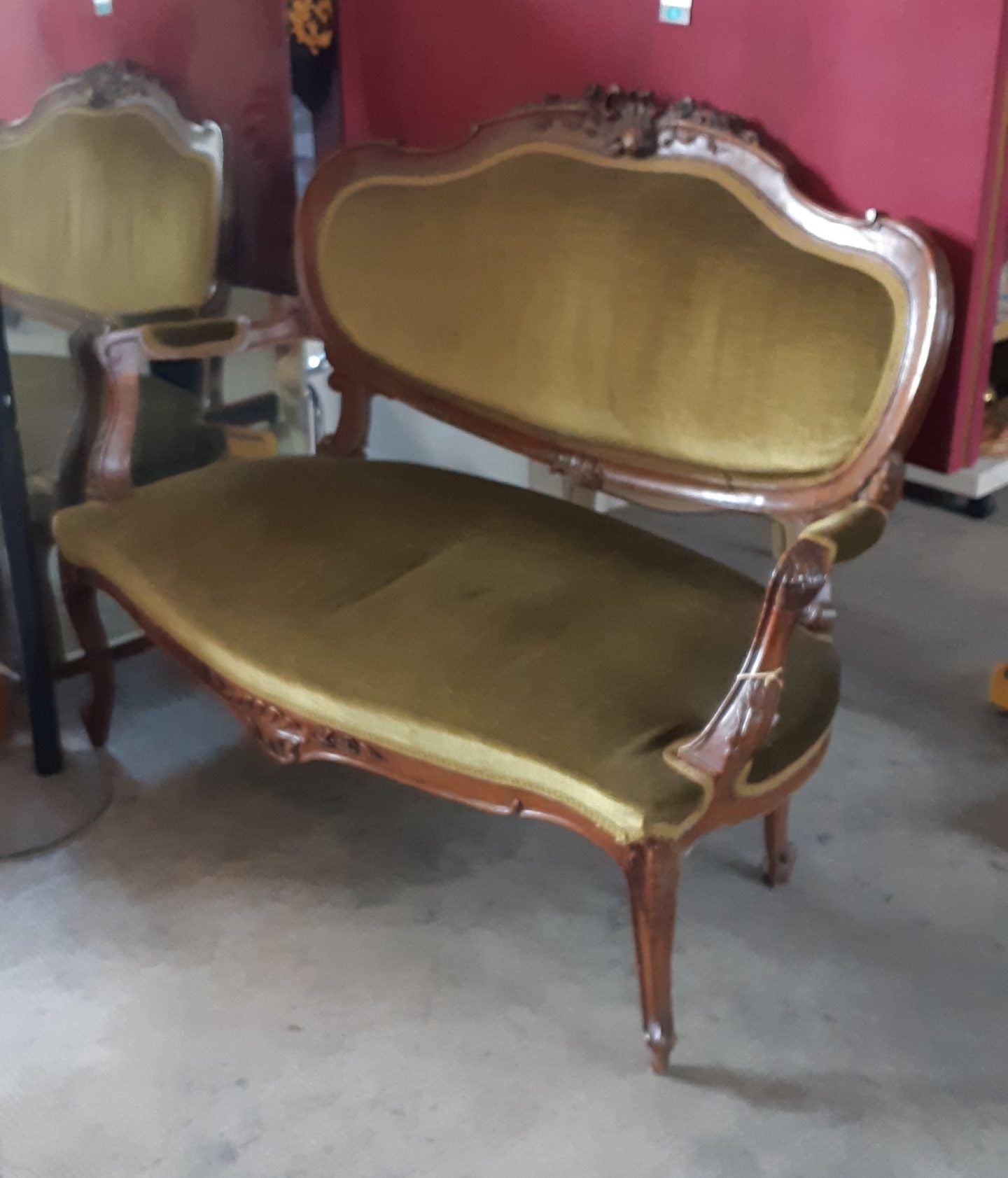 Divanetto in velluto verde - NONèdabuttare