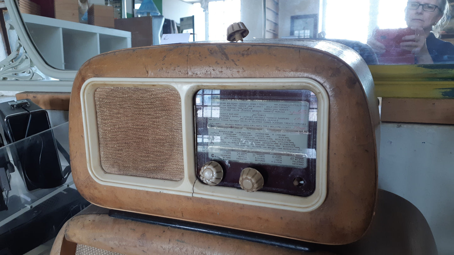 Radio a valvole - NONèdabuttare