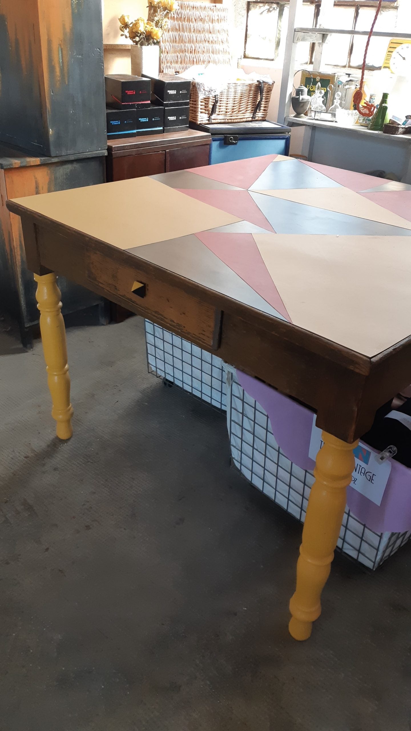 Tavolo a triangoli - NONèdabuttare