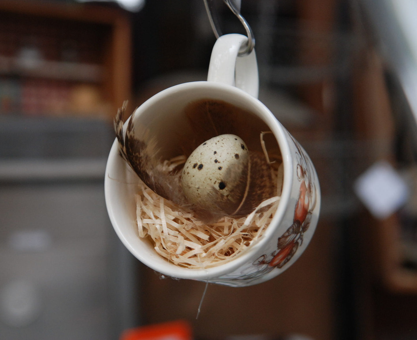 Tazza con decorazione pasquale - NONèdabuttare