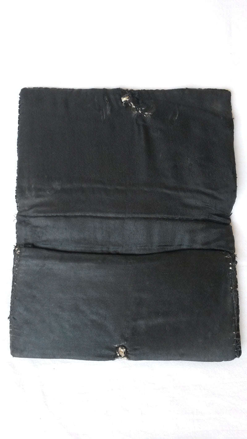 Pochette irachena decorata - NONèdabuttare