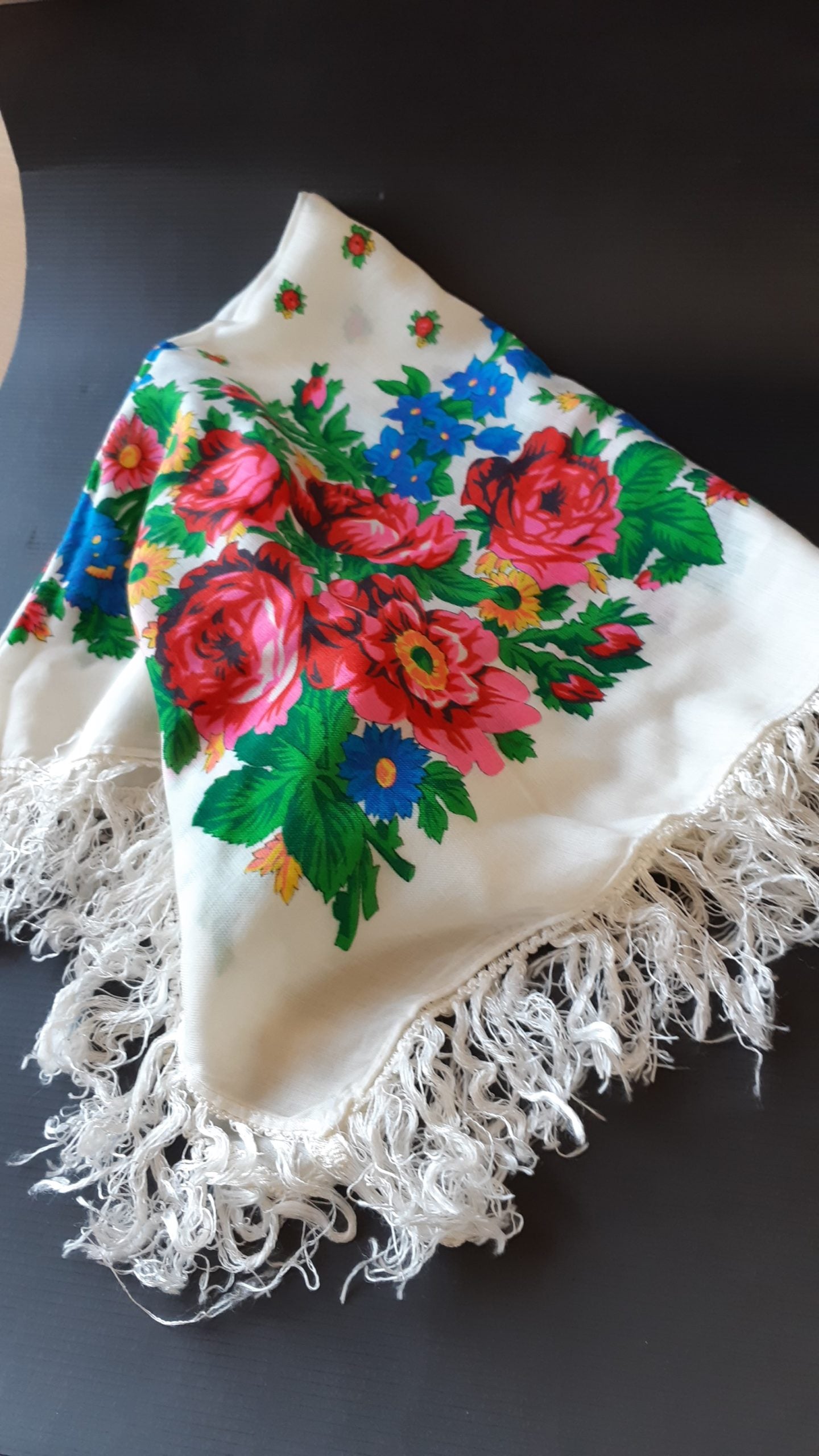 Foulard bianco con frangia - NONèdabuttare