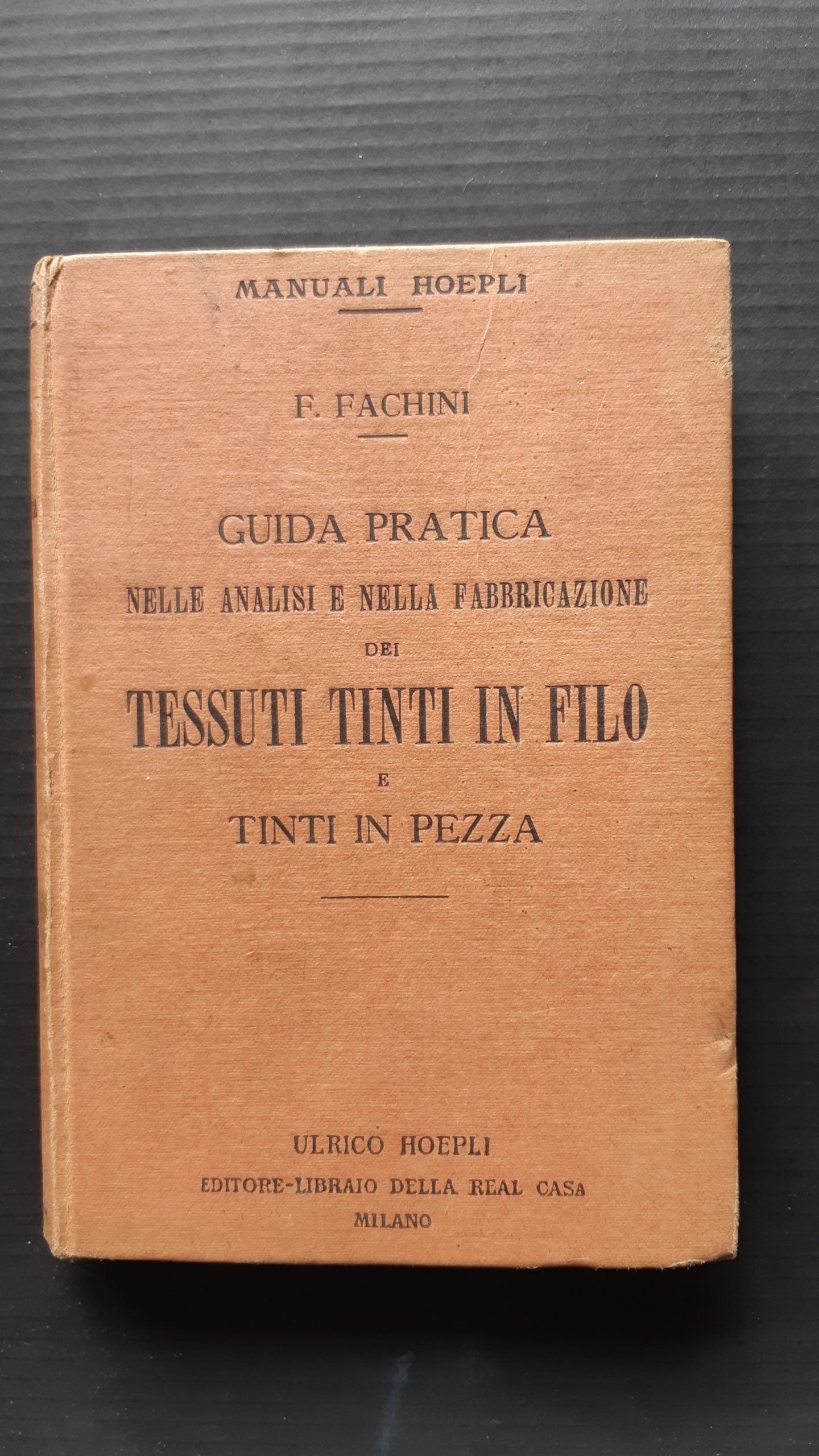 Tessuti tinti in filo - NONèdabuttare